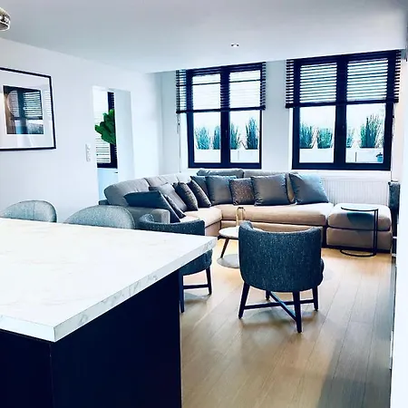 Luxury Business Flat * ルーベン